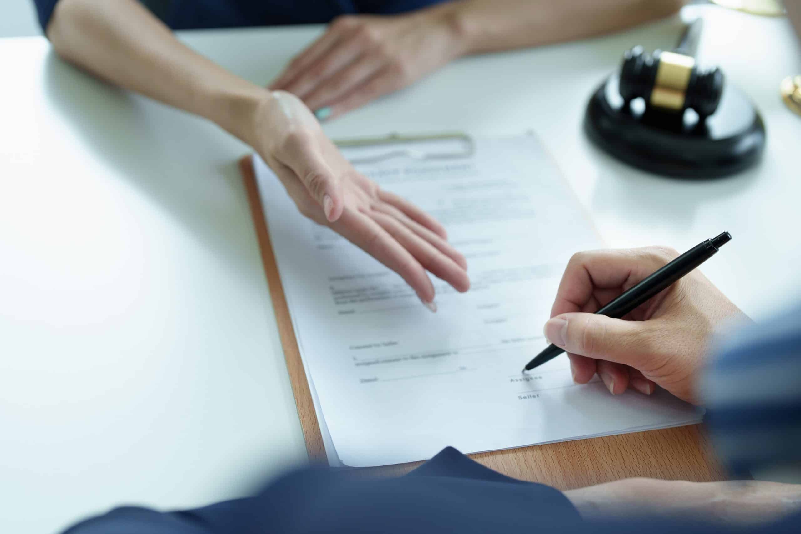 Mentions obligatoires des actes de cession de titres de société à