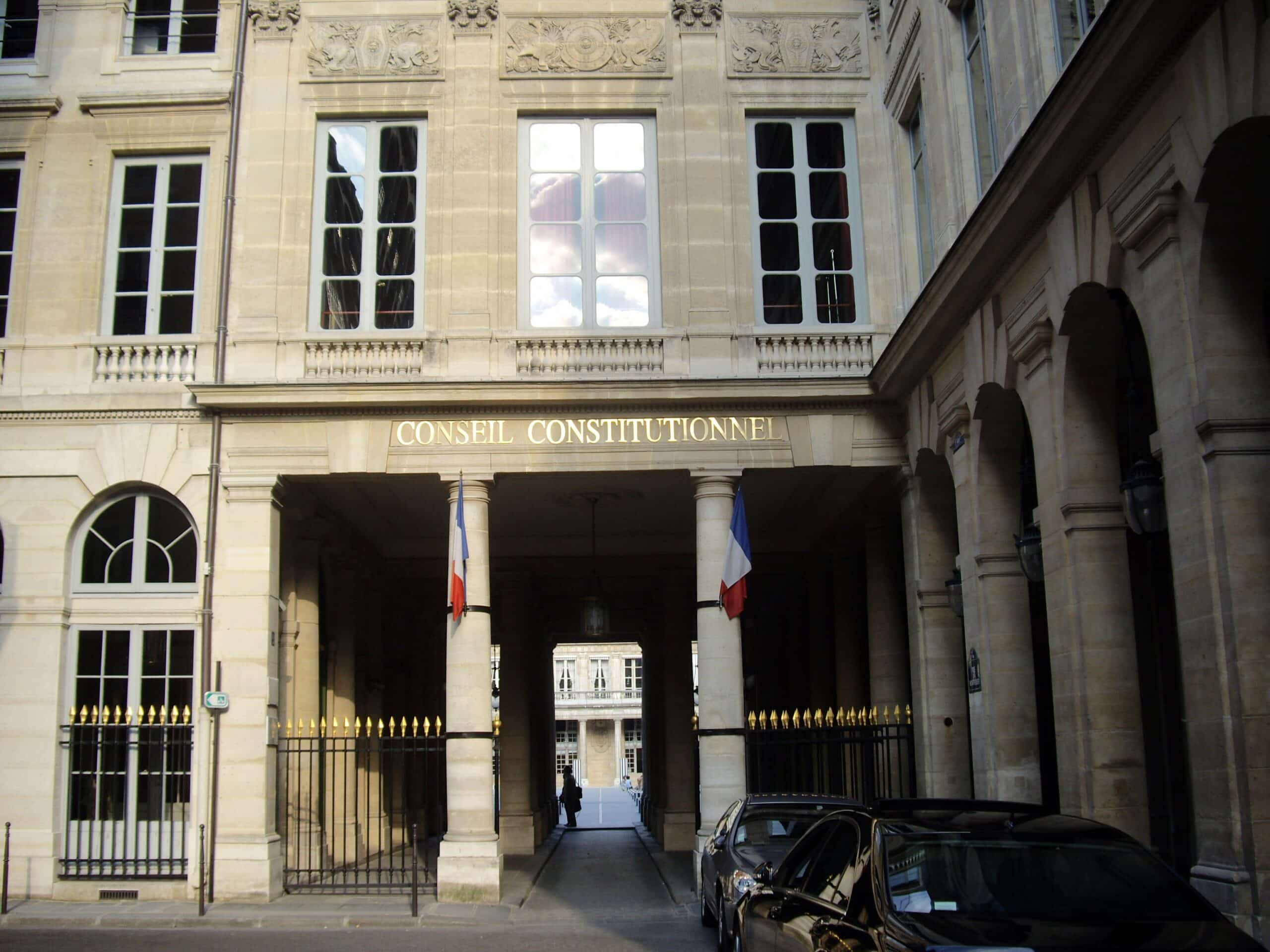 Le Conseil constitutionnel valide l’expropriation simplifiée des biens en état d’abandon manifeste fixée par la loi ELAN
